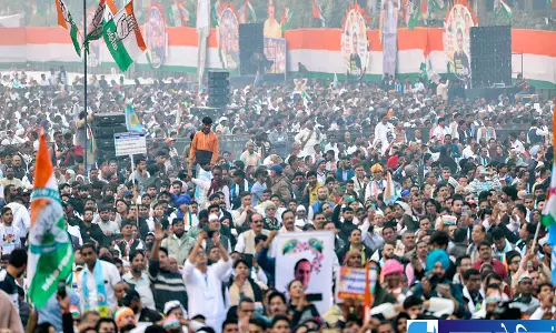 Delhi में कांग्रेस की महारैली को मिली सशर्त मंजूरी, पुलिस ने लागू किए 12 सख्त नियम Delhi में कांग्रेस की महारैली को मिली सशर्त मंजूरी, पुलिस ने लागू किए 12 सख्त नियम