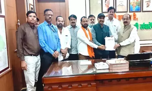 छत्तीसगढ़ में महंगाई भत्ता बढ़ाने की मांग, कैबिनेट बैठक से पहले डिप्टी CM से मिला फेडरेशन