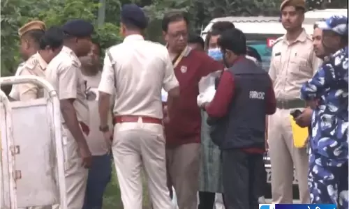 West Bengal में बड़ा एनकाउंटर, 17 साल की छात्रा से दुष्कर्म और हत्या के आरोपी की मौत West Bengal में बड़ा एनकाउंटर, 17 साल की छात्रा से दुष्कर्म और हत्या के आरोपी की मौत