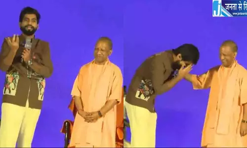 हर्ष गुजराल का मजेदार किस्सा सुन हंस पड़े CM योगी हर्ष गुजराल का मजेदार किस्सा सुन हंस पड़े CM योगी