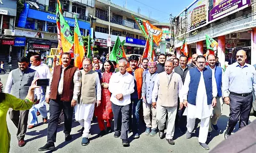 मंडी में खडग़े के खिलाफ भाजपा का प्रदर्शन