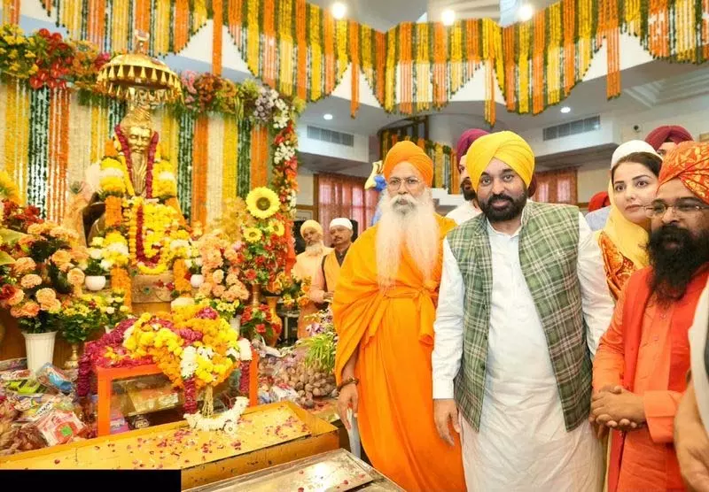 नशे के मुद्दे पर BJP-अकाली दल पर बरसे CM भगवंत मान नशे के मुद्दे पर BJP-अकाली दल पर बरसे CM भगवंत मान