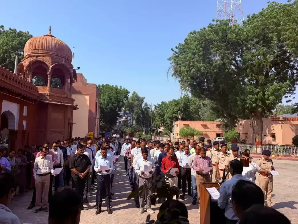 बीकानेर रेल मंडल में ईमानदारी और पारदर्शिता का संदेश बीकानेर रेल मंडल में ईमानदारी और पारदर्शिता का संदेश