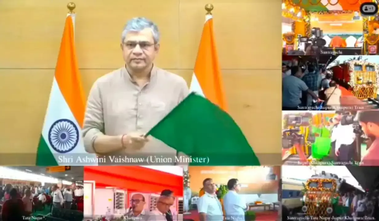 खातीपुरा से टाटानगर-सांतरागाछी के लिए नई ट्रेन को हरी झंडी खातीपुरा से टाटानगर-सांतरागाछी के लिए नई ट्रेन को हरी झंडी