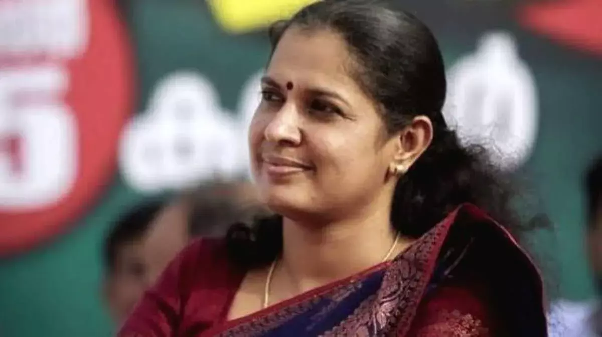 दिव्या की मुश्किलें बढ़ीं: ऑडियो और चैट वायरल दिव्या की मुश्किलें बढ़ीं: ऑडियो और चैट वायरल