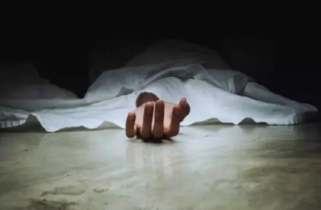 डंपर की चपेट में आया 59 वर्षीय व्यक्ति, मौके पर मौत डंपर की चपेट में आया 59 वर्षीय व्यक्ति, मौके पर मौत