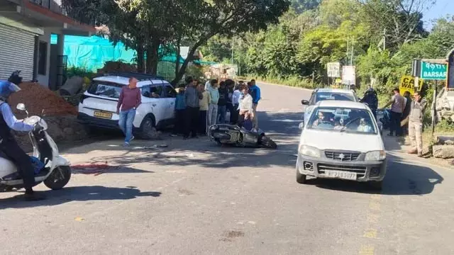 हमीरपुर में दो स्कूटियों की जोरदार टक्कर, 31 वर्षीय युवक की मौत हमीरपुर में दो स्कूटियों की जोरदार टक्कर, 31 वर्षीय युवक की मौत