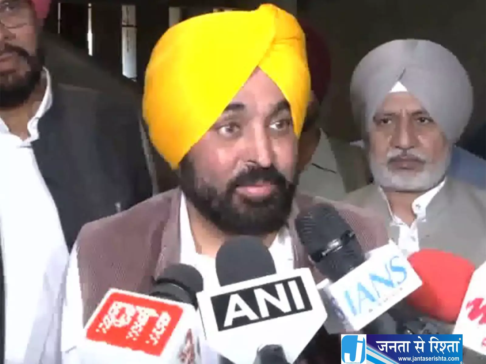 पंजाब विधानसभा में AAP कांग्रेस विधायकों के बीच तीखी नोकझोंक पंजाब विधानसभा में AAP कांग्रेस विधायकों के बीच तीखी नोकझोंक
