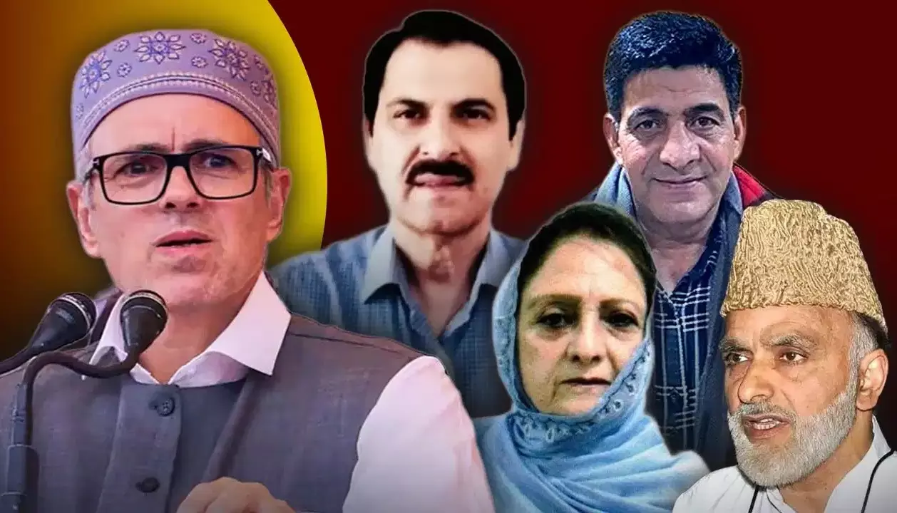 उमर अब्दुल्ला कैबिनेट में चार मंत्रियों ने संभाली नई जिम्मेदारी उमर अब्दुल्ला कैबिनेट में चार मंत्रियों ने संभाली नई जिम्मेदारी
