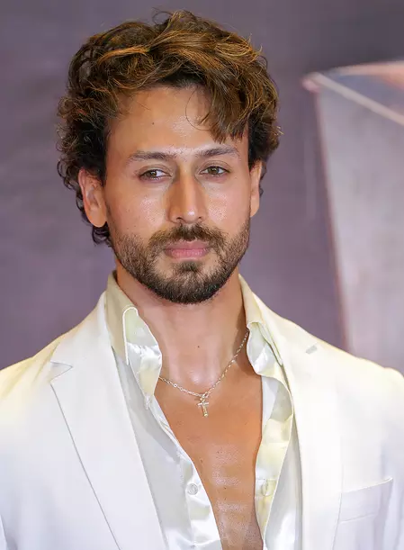 टाइगर श्रॉफ फायरिंग केस में बड़ा एक्शन, सभी आरोपियों पर लगा मकोका टाइगर श्रॉफ फायरिंग केस में बड़ा एक्शन, सभी आरोपियों पर लगा मकोका