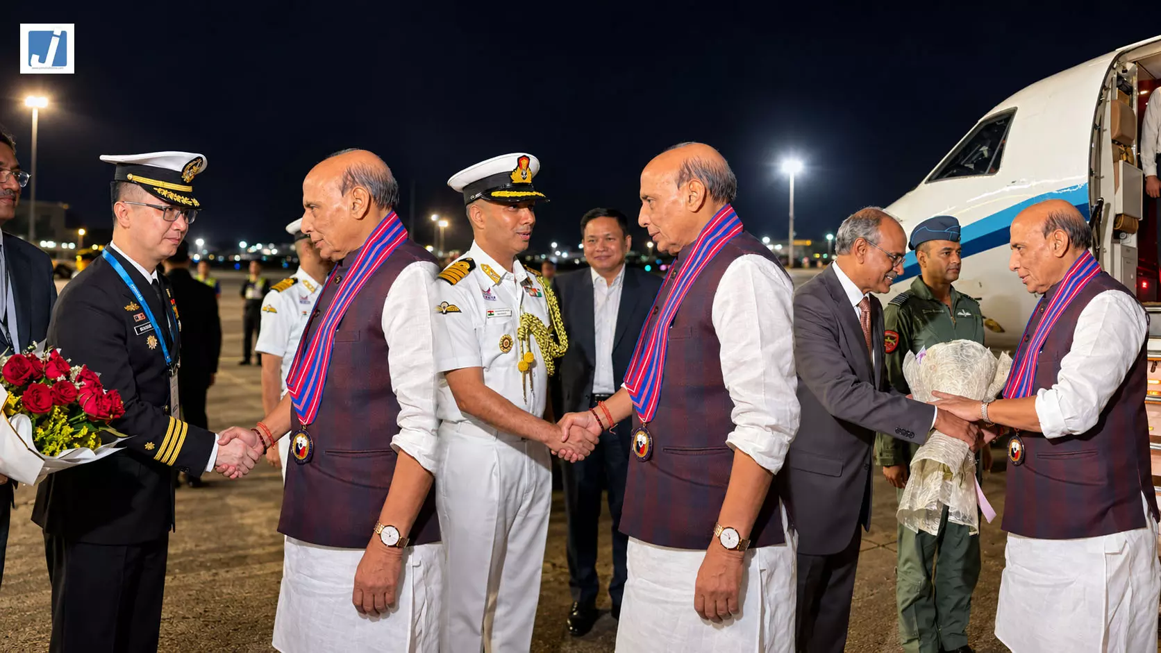 राजनाथ सिंह का तीन दिवसीय फिलीपींस दौरा शुरू, ASEAN रक्षा मंत्रियों की बैठक में होंगे शामिल राजनाथ सिंह का तीन दिवसीय फिलीपींस दौरा शुरू, ASEAN रक्षा मंत्रियों की बैठक में होंगे शामिल
