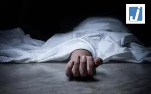 बंगाल: शांतिपुर में महिला की मौत, आत्महत्या का संदेह बंगाल: शांतिपुर में महिला की मौत, आत्महत्या का संदेह