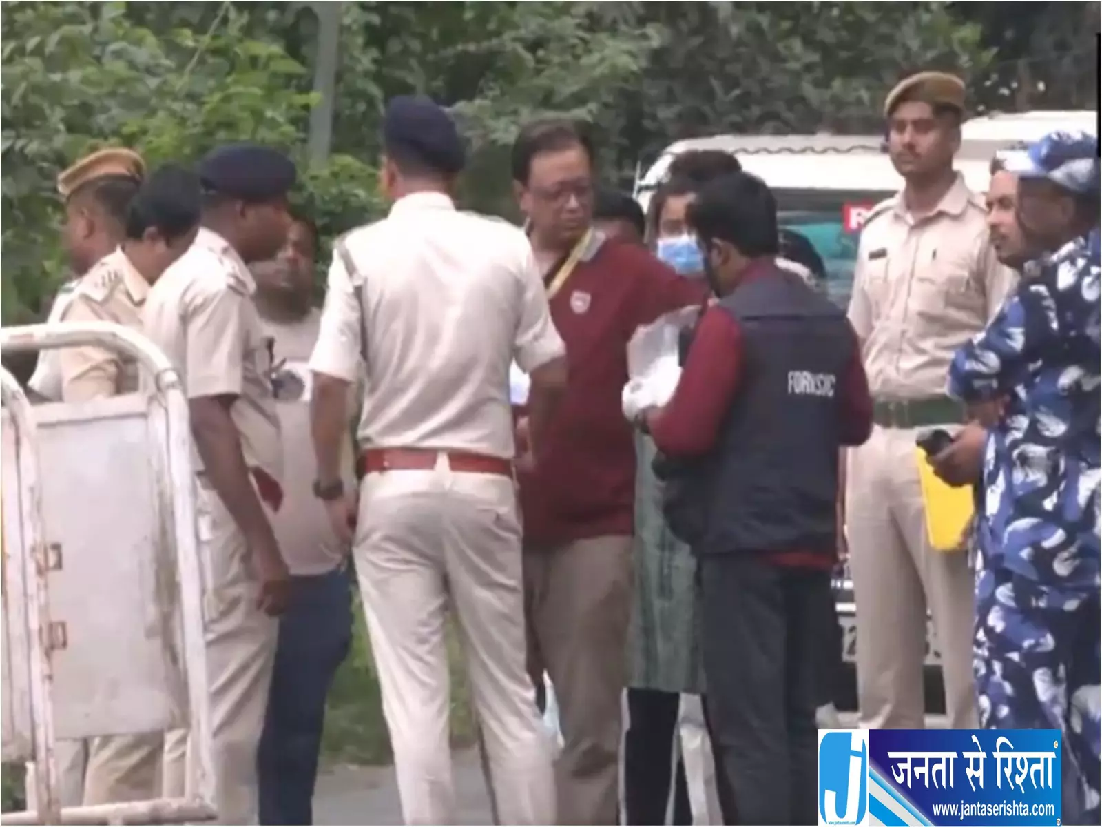 West Bengal में बड़ा एनकाउंटर, 17 साल की छात्रा से दुष्कर्म और हत्या के आरोपी की मौत West Bengal में बड़ा एनकाउंटर, 17 साल की छात्रा से दुष्कर्म और हत्या के आरोपी की मौत