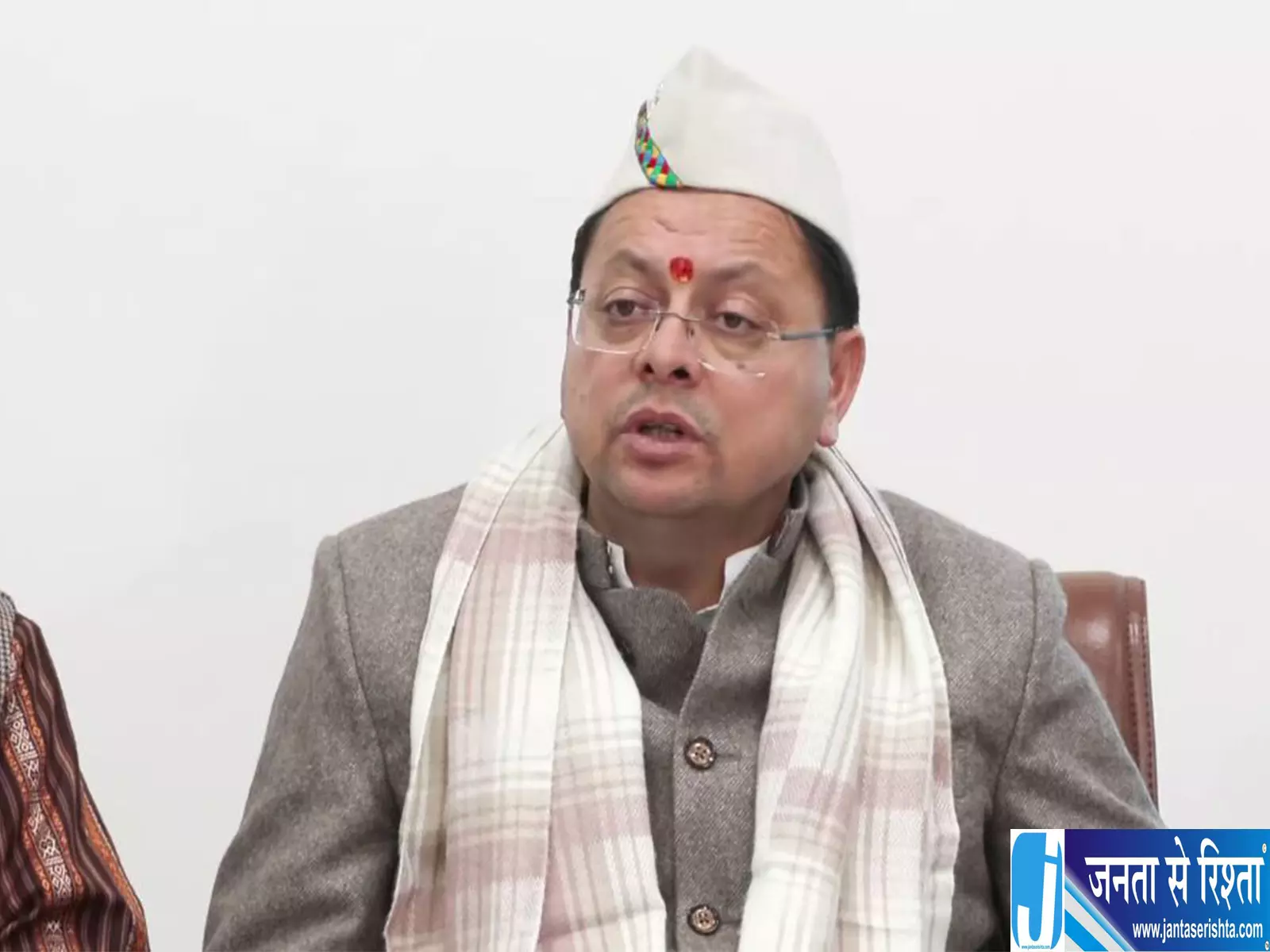 CM धामी ने रोजगार और निवेश बढ़ाने के लिए बनाई नई रणनीति CM धामी ने रोजगार और निवेश बढ़ाने के लिए बनाई नई रणनीति