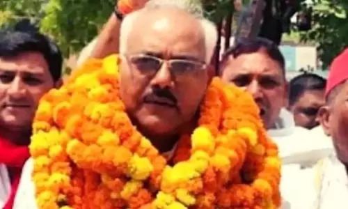 सपा के लाल बिहारी यादव की शानदार जीत, स्नातक सीट पर भी कड़ा मुकाबला सपा के लाल बिहारी यादव की शानदार जीत, स्नातक सीट पर भी कड़ा मुकाबला
