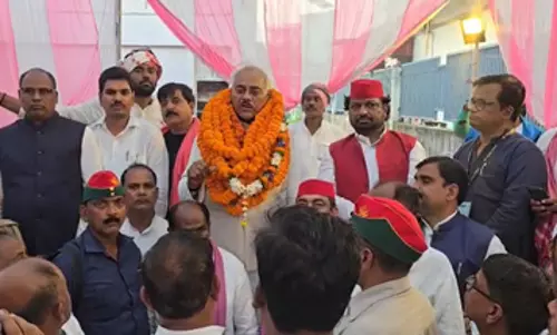 वाराणसी शिक्षक एमएलसी सीट पर सपा का परचम, लाल बिहारी यादव लगातार दूसरी बार जीते वाराणसी शिक्षक एमएलसी सीट पर सपा का परचम, लाल बिहारी यादव लगातार दूसरी बार जीते