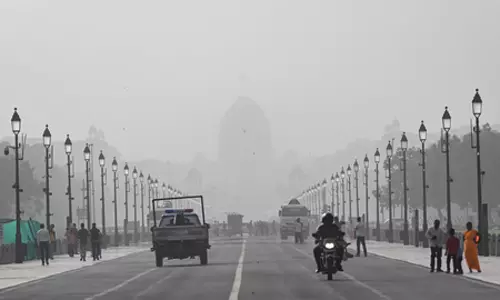 दिल्ली-एनसीआर में ठंड ने दी दस्तक, अगले तीन दिन तक बारिश के आसार दिल्ली-एनसीआर में ठंड ने दी दस्तक, अगले तीन दिन तक बारिश के आसार