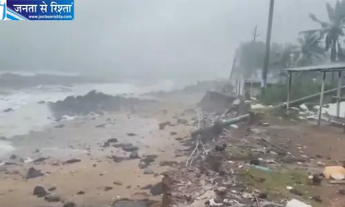चक्रवात अर्नब ने आंध्र प्रदेश में मचाई तबाही, 140 KM की रफ्तार से हवाएं, भारी बारिश का अलर्ट