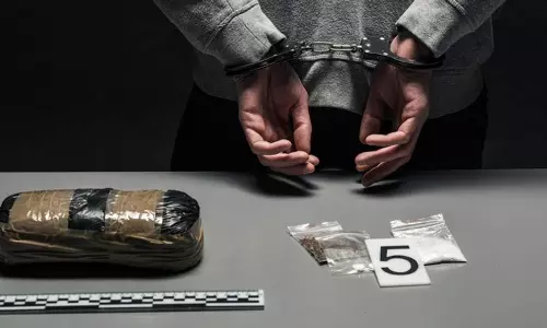 बठिंडा में 5.5 किलो अफीम बरामद, पंजाबी यूनिवर्सिटी के छात्र समेत 4 गिरफ्तार बठिंडा में 5.5 किलो अफीम बरामद, पंजाबी यूनिवर्सिटी के छात्र समेत 4 गिरफ्तार