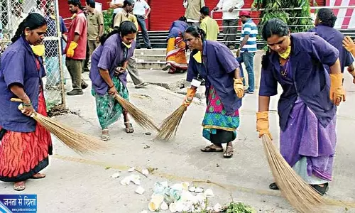 बेंगलुरु में 133 करोड़ के कचरा टेंडर पर विवाद, 12.99 करोड़ की सिक्योरिटी राशि को लेकर उठे सवाल