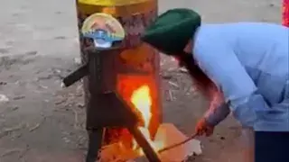 नेताओं की तस्वीरों वाला पुतला जलाने पर शिकायत, टिब्बा पुलिस ने दर्ज किया केस नेताओं की तस्वीरों वाला पुतला जलाने पर शिकायत, टिब्बा पुलिस ने दर्ज किया केस