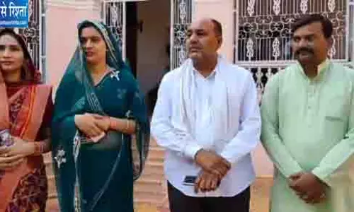 80% पैसा एक ही इलाके में खर्च, कलेक्टर के सामने भड़के पंचायत सदस्य 80% पैसा एक ही इलाके में खर्च, कलेक्टर के सामने भड़के पंचायत सदस्य