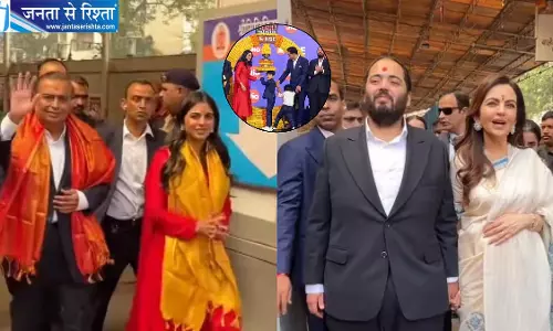सिद्धिविनायक पहुंचे मुकेश अंबानी, पूरे परिवार संग लिया बप्पा का आशीर्वाद