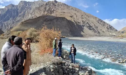 स्पीति में नदी के कटाव का खतरा, गांवों पर मंडराया संकट स्पीति में नदी के कटाव का खतरा, गांवों पर मंडराया संकट