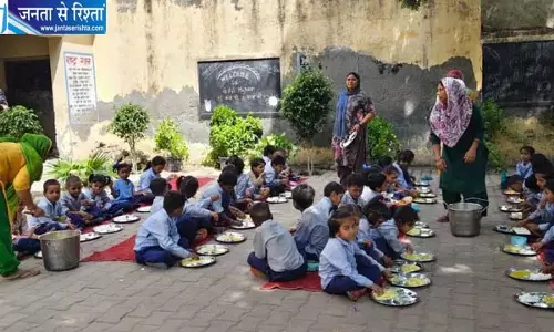 सरकारी स्कूलों में बच्चों के भोजन पर संकट छह महीने से अटका 3.70 करोड़ का भुगतान