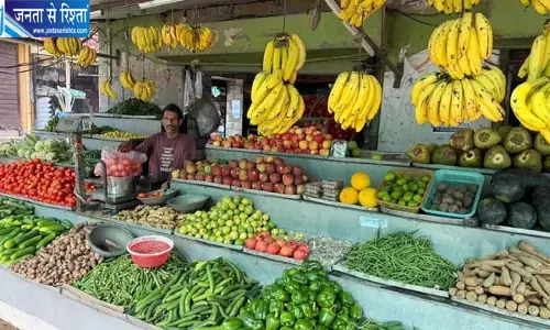 महंगाई ने बिगाड़ा रसोई का बजट सब्जियां 10 से 30 रुपये किलो तक महंगी