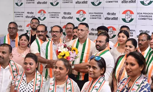 वॉरेन अलेमाओ कांग्रेस में शामिल, बीजेपी शासन पर साधा निशाना वॉरेन अलेमाओ कांग्रेस में शामिल, बीजेपी शासन पर साधा निशाना