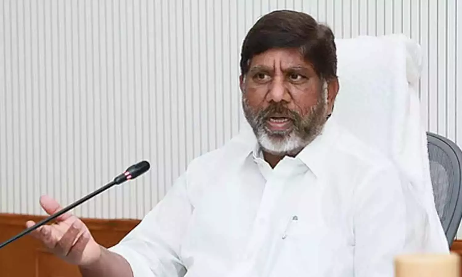 Telangana: अल नीनो पर चर्चा के लिए हैदराबाद में सर्वदलीय बैठक शुरू Telangana: अल नीनो पर चर्चा के लिए हैदराबाद में सर्वदलीय बैठक शुरू
