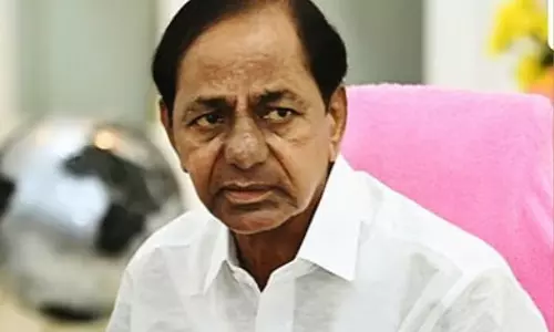 KTR की राहत: बालमूर वेंकट और अद्दांकी दयाकर पर कोर्ट का स्टे KTR की राहत: बालमूर वेंकट और अद्दांकी दयाकर पर कोर्ट का स्टे