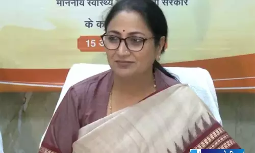 CM रेखा गुप्ता ने हादसा पीड़ितों के आंसू पोंछे, परिवारों को सौंपे आर्थिक सहायता के चेक CM रेखा गुप्ता ने हादसा पीड़ितों के आंसू पोंछे, परिवारों को सौंपे आर्थिक सहायता के चेक