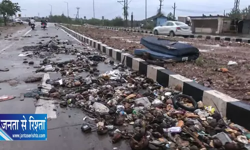 आंध्र प्रदेश में चक्रवात का कहर YSRCP ने नायडू सरकार को घेरा आंध्र प्रदेश में चक्रवात का कहर YSRCP ने नायडू सरकार को घेरा
