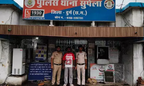 हनुमान जयंती के भंडारे में चाकूबाजी का फरार आरोपी गिरफ्तार हनुमान जयंती के भंडारे में चाकूबाजी का फरार आरोपी गिरफ्तार