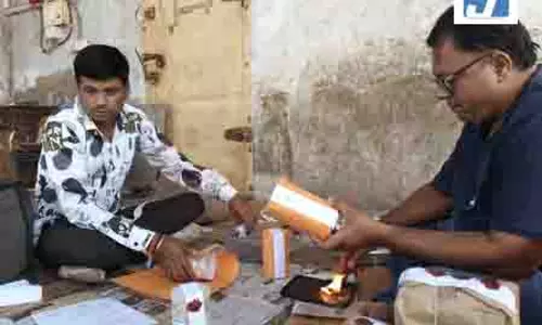60 लाख का मावा बेचने पर रोक! 40,500 किलो स्टॉक में मिली बड़ी गड़बड़ी