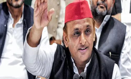 वाराणसी से गोरखपुर तक चुनावी नतीजों पर सियासत तेज