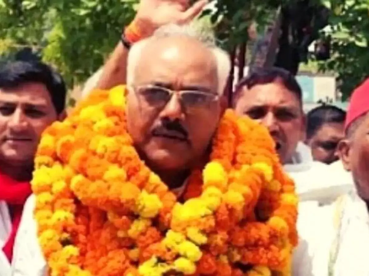 सपा के लाल बिहारी यादव की शानदार जीत, स्नातक सीट पर भी कड़ा मुकाबला सपा के लाल बिहारी यादव की शानदार जीत, स्नातक सीट पर भी कड़ा मुकाबला