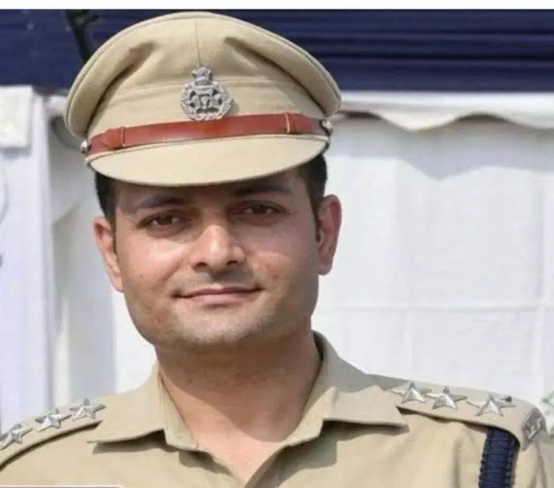दिल्ली HC का बड़ा फैसला, पत्रकार के खिलाफ FIR की जांच पर रोक से इनकार दिल्ली HC का बड़ा फैसला, पत्रकार के खिलाफ FIR की जांच पर रोक से इनकार