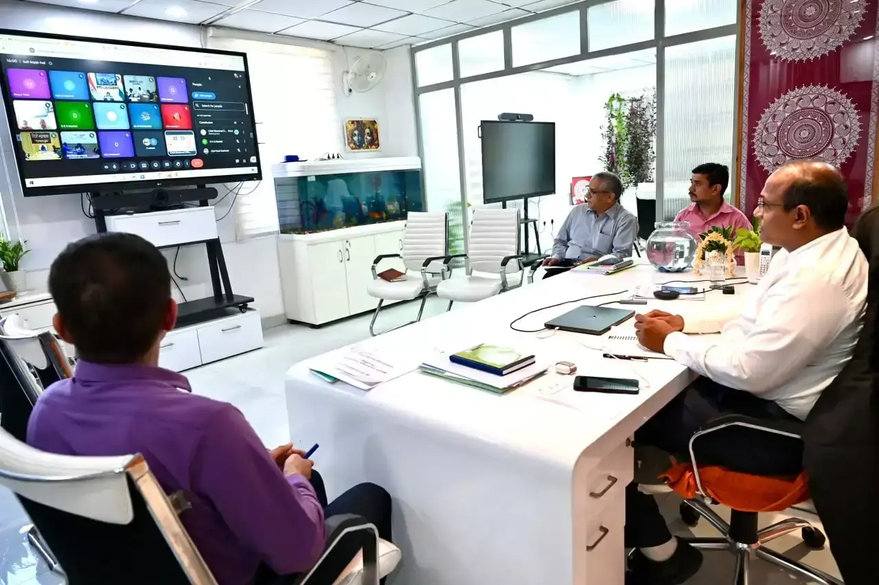 मतदान केंद्रों पर बुनियादी इंतजामों का निरीक्षण करेंगे अधिकारी मतदान केंद्रों पर बुनियादी इंतजामों का निरीक्षण करेंगे अधिकारी