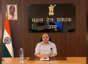 डीआरएम विवेक कुमार ने किया सेफ्टी एंड काउंसलिंग रूम का शुभारंभ डीआरएम विवेक कुमार ने किया सेफ्टी एंड काउंसलिंग रूम का शुभारंभ