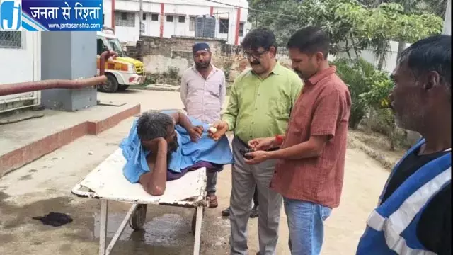 सड़क पर बेसहारा पड़े मरीजों को मिलेगा इलाज और सहारा, सदर अस्पताल में बनेगा अलग वार्ड सड़क पर बेसहारा पड़े मरीजों को मिलेगा इलाज और सहारा, सदर अस्पताल में बनेगा अलग वार्ड