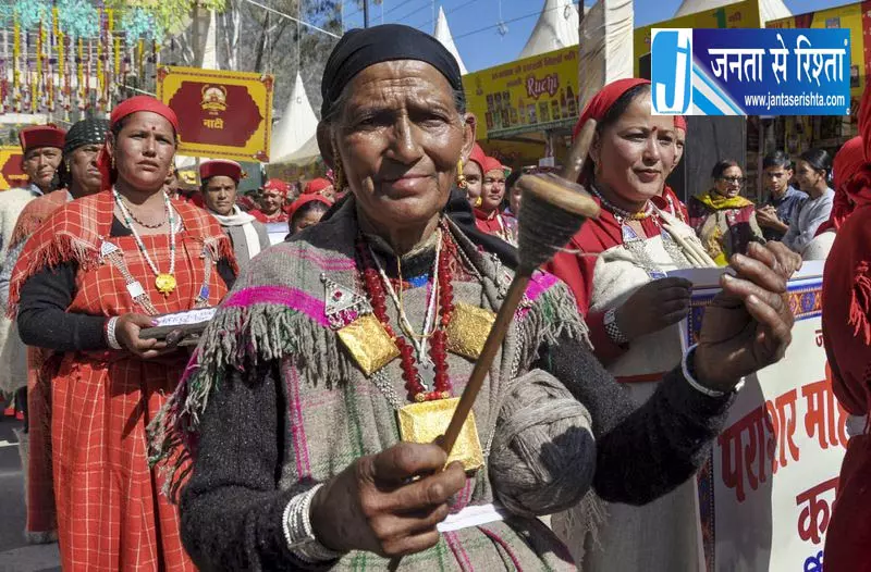 लंका दहन और रथ यात्रा के साथ कुल्लू दशहरा उत्सव का समापन लंका दहन और रथ यात्रा के साथ कुल्लू दशहरा उत्सव का समापन