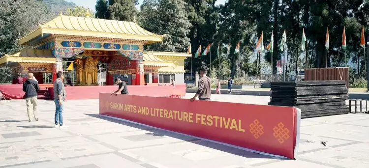 SELF को बड़ा हिमालयी साहित्यिक महोत्सव बनाने की महत्वाकांक्षा SELF को बड़ा हिमालयी साहित्यिक महोत्सव बनाने की महत्वाकांक्षा