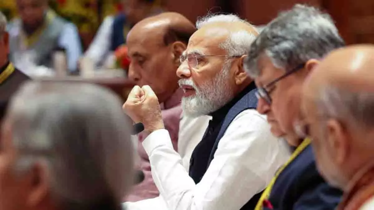 DA Hike: केंद्रीय कर्मचारियों की बल्ले-बल्ले! महंगाई भत्ते में 3% का इजाफा, 4 महीने का एरियर भी मिलेगा DA Hike: केंद्रीय कर्मचारियों की बल्ले-बल्ले! महंगाई भत्ते में 3% का इजाफा, 4 महीने का एरियर भी मिलेगा