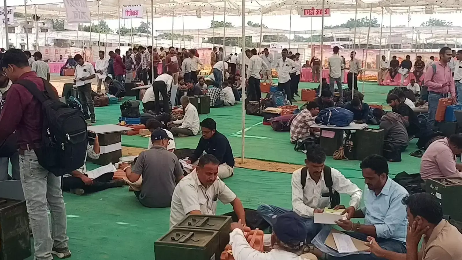 डूंगरपुर में 209 ग्राम पंचायतों में आज होगा चुनावी मुकाबला डूंगरपुर में 209 ग्राम पंचायतों में आज होगा चुनावी मुकाबला