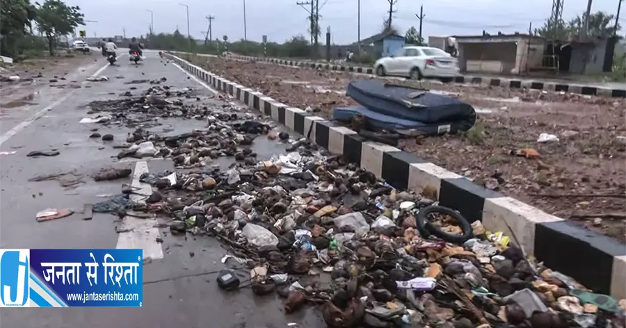 आंध्र प्रदेश में चक्रवात का कहर YSRCP ने नायडू सरकार को घेरा आंध्र प्रदेश में चक्रवात का कहर YSRCP ने नायडू सरकार को घेरा