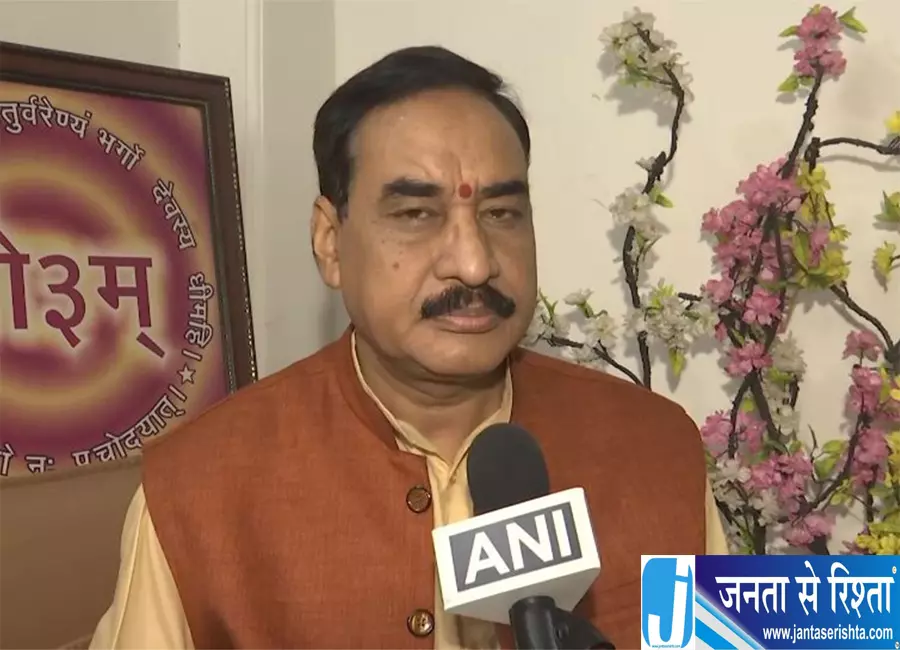 CM फडणवीस का वीडियो हटाने पर भड़की VHP, विनोद बंसल ने मेटा से मांगी माफी CM फडणवीस का वीडियो हटाने पर भड़की VHP, विनोद बंसल ने मेटा से मांगी माफी