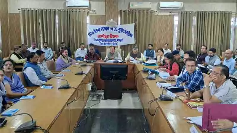 उद्योग मंत्री हर्षवर्धन चौहान ने की जिला सिरमौर योजना उद्योग मंत्री हर्षवर्धन चौहान ने की जिला सिरमौर योजना